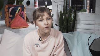 Grace VanderWaal - Darkness Keeps Chasing Me (Behind the Song)