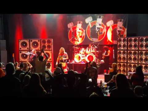 Fan Halen does Van Halen's "Bottoms Up" 11/21/2015