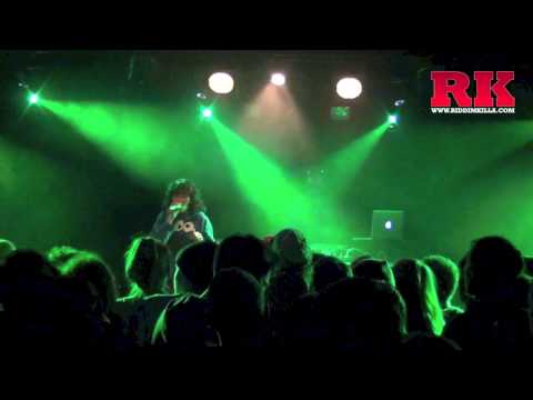 SOOM T live at La Clef  backed by The Rezident / St Germain-en-Laye (France - 29 mars 2013)
