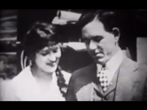 The Hazards of Helen : In Danger's Path (1915)