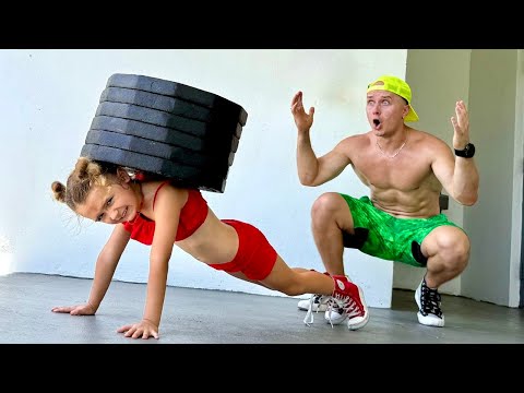 Little Girl Shocked Everybody with Super Heavy Push Ups!