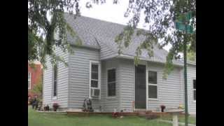 preview picture of video 'New Windows and Siding in Falls City, NE It Looks Like a Whole New Different House!'