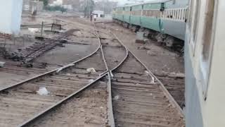 preview picture of video 'Pakistan Express (Pakistan Railway)'