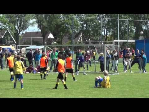 Toernooi Robur Harlingen: Sc Franeker E2 - Robur E1 (wedstrijd 3)
