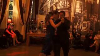 Video thumbnail for Fernanda Grosso y Alejandro Ferreyra - Que falta que me hacés (Shenzhen 2017)