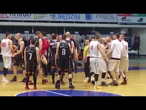 Starcie na środku parkietu Zagłębie Sosnowiec vs MKKS Rybnik 18.02.18