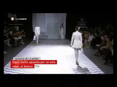 Desfile doble: Ion Fiz y Sara Coleman