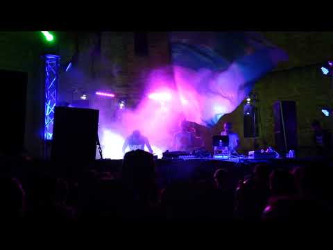 Taz vs Kriss Hpf @ FDLM 2018 - Château de l'Empéri Salon de Pce