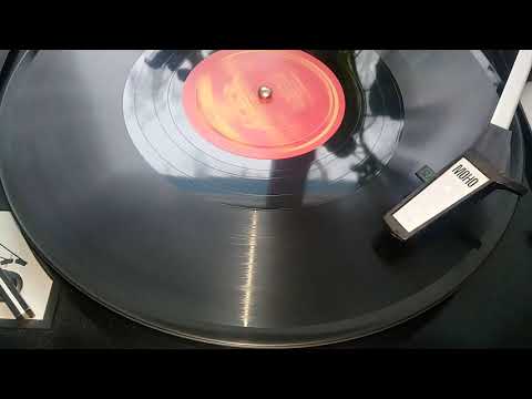 На карнавале (Foxtrot) -  Alexander Varlamov and His Jazz Orchestra 1938 78 RPM