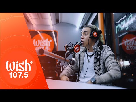 Ez Mil performs "Dalawampu't Dalawang Oo (2200)" LIVE on Wish 107.5 Bus