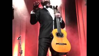 Café Quijano: La Lola. Y es el tiempo de la arruga que no perdona, es el tiempo de la fruta...