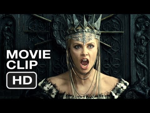 Snow White and the Huntsman (Clip 'Into the Dark Forrest')