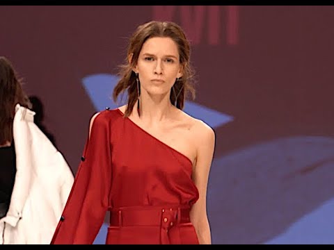 KATERINA KVIT Fall 2018/19 Ukrainian FW - Fashion Channel