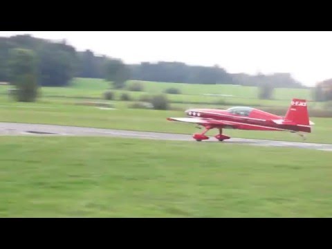 Extra 300s Laju 2015