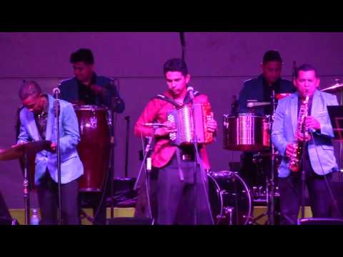 Miguel Jimenez y su Cumbia Show - Canto a El Salvador 2016