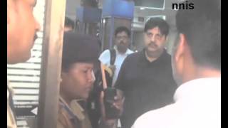 CISF Lady Officer Stops Minister At Wrong Gate