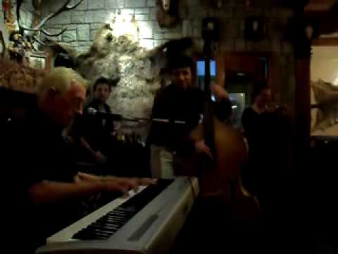 Oliver Dragojevic feat. Bojan Marotov & Baze Marotov- nedostajes mi ti.wmv