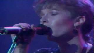 QUARTERFLASH - Harden My Heart (Live at the Hollywood Palace 1984)