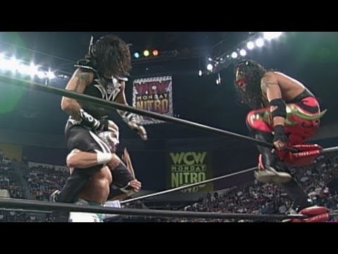 Rey Mysterio & Juventud Guerrero vs. Psychosis & La Parka: