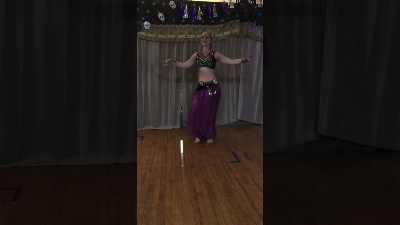 Promotional video thumbnail 3 for Dynamic belly dancer