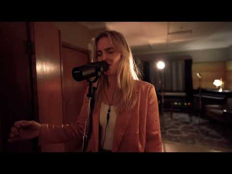 Soulounge plays...The Beatles | "Yesterday" feat. Nora Becker