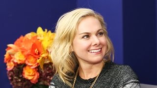 One on One: Laura Bell Bundy (LEGALLY BLONDE, ANGER MANAGEMENT) on YouTube&#39;s Skits-O-Frenic