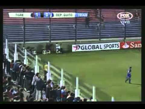 Gol de Mariano Echeverria - Tigre 1 - Deportivo Quito 0 - Copa Sudamericana 2012