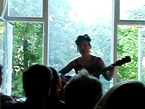 Jane Siberry at Uranienborg Terrasse, Oslo