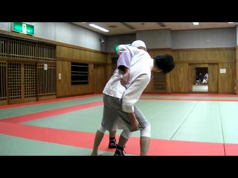 後ろ帯掴みからの崩し（ｽﾊﾟｰﾘﾝｸﾞ基礎稽古）