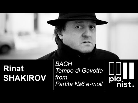 Rinat SHAKIROV plays BACH - Gavotte from Partita №6 e-moll. BZF. SPB. 2004.