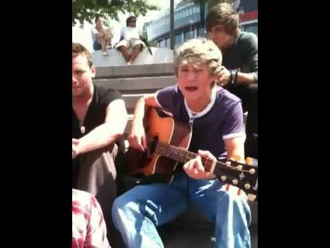 Niall Horan and Liam Payne singing before 1D formed (xFactor UK)