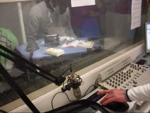 Dee jay Station Radio antenna Capri video 2.wmv