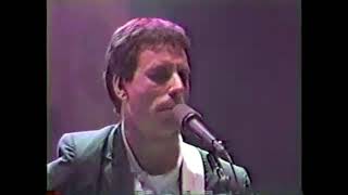 Wire Meets Suzanne Sommers