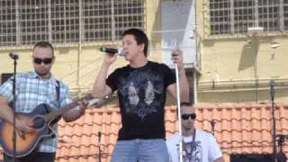 LAS CALLES DE MADRID - BEBIENDO VINO (ACUSTICO) AGUADILLA