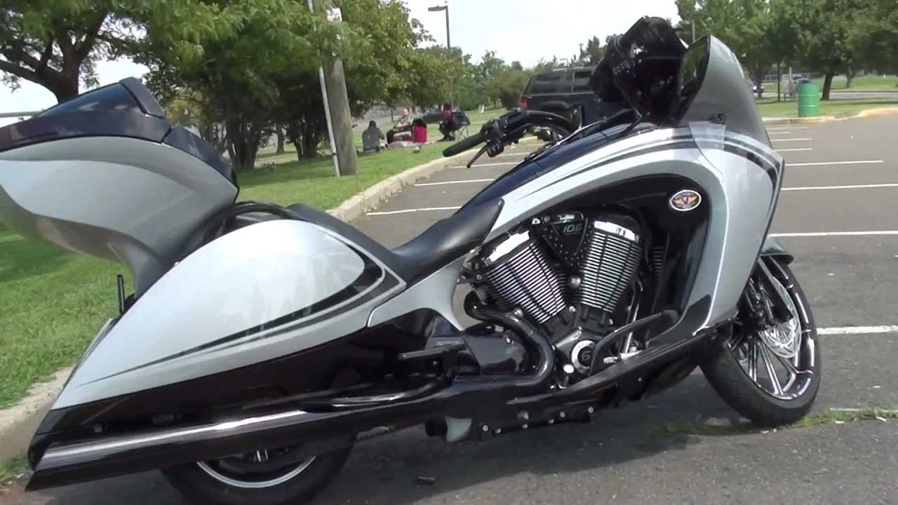 2011 Victory Vision Tour with Arlen Ness extras and D&D exhaust