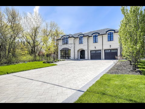 Home for sale at 414 Chartwell Road, Oakville, ON L6J 4A3