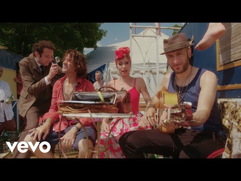 La Caravane Passe - Mala Reputación (Clip officiel) ft. Paloma Pradal