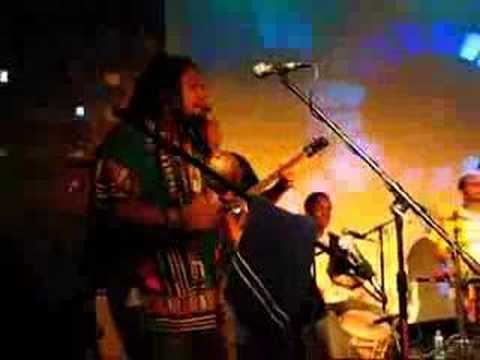 Andy Palacio & The Garifuna Collective - Wátina (live)