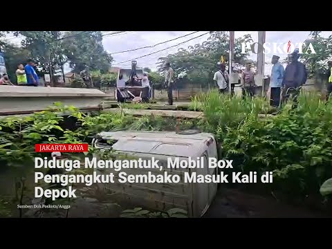 Diduga akibat mengantuk, pengendara mobil box pengangkut sembako kecelakaan