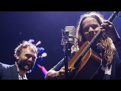 Billy Strings & Chris Thile “Rabbit In A Log / Black Mountain Rag” St. Louis, MO— 6.14.25
