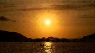 Lux ­» Golden ▲ Café Del Mar