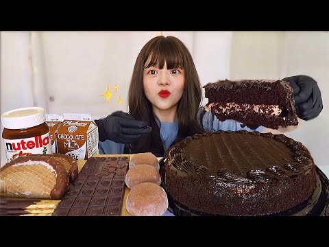 Julie Cakes