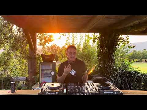 N3URON4L aka DJ Pepo/ in memorian of Tim Baker @El Refugio del Sol