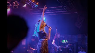 MY FIRST HEADLINE SHOW | Claudia Tripp