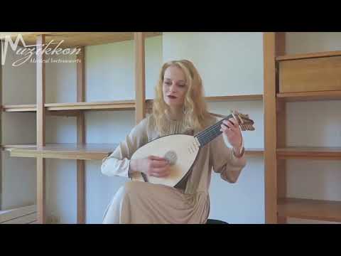 Good Night and Good Rest Played By Ieva Baltmiskyte on Descant Lute 7 Course Walnut