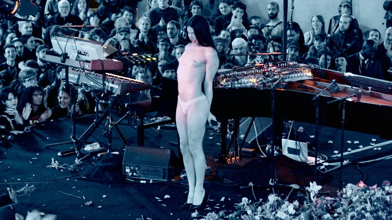 Miniature de la vidéo Arca - The Light Comes in the Name Of the Voice (Live) du film The Light Comes in the Name of the Voice