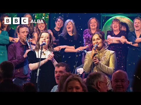 Dàimh le Auld Lang Syne - Cèilidh na Bliadhn’ Ùire 2025 | BBC ALBA