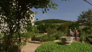 preview picture of video 'Normandy : St.Georges-de-Boscherville Abbey gardens'