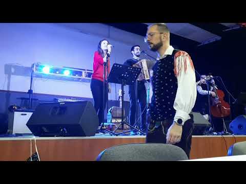 Slovenski vojak ( ans. Mira Klinca) - Gal in Tanita