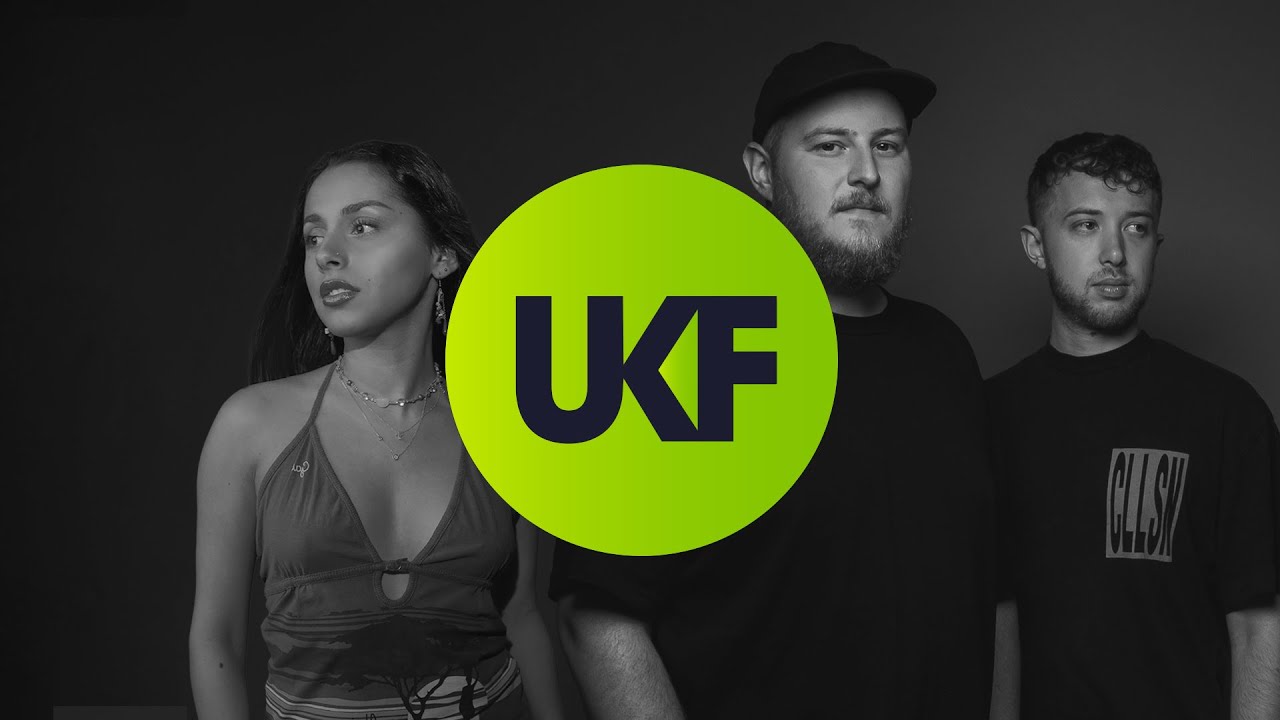 Pola & Bryson & Emily Makis - Phoneline